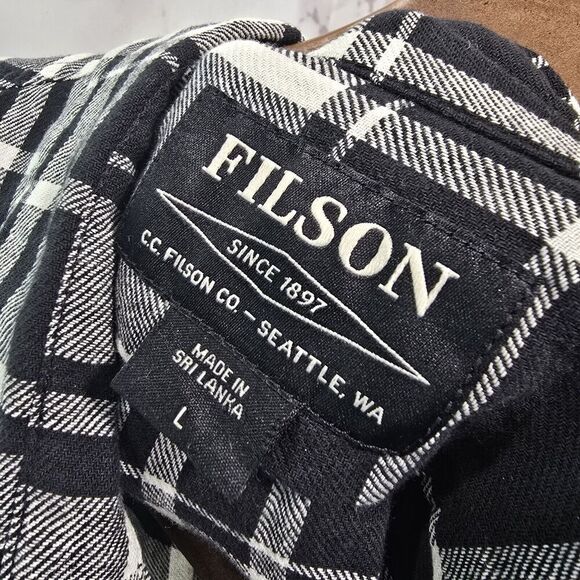 Filson Shirt Mens Large Black White Plaid Button Up Long Flannel Lightweight - Picture 3 of 12